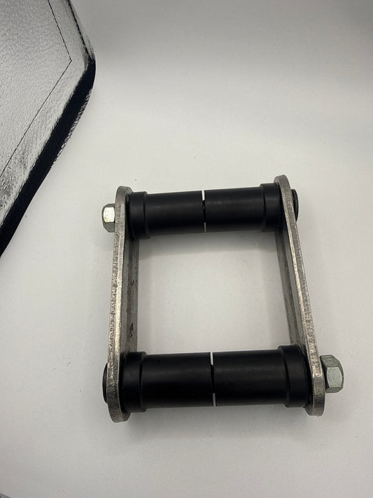 CS386 Shackle Kit Chevrolet/GM