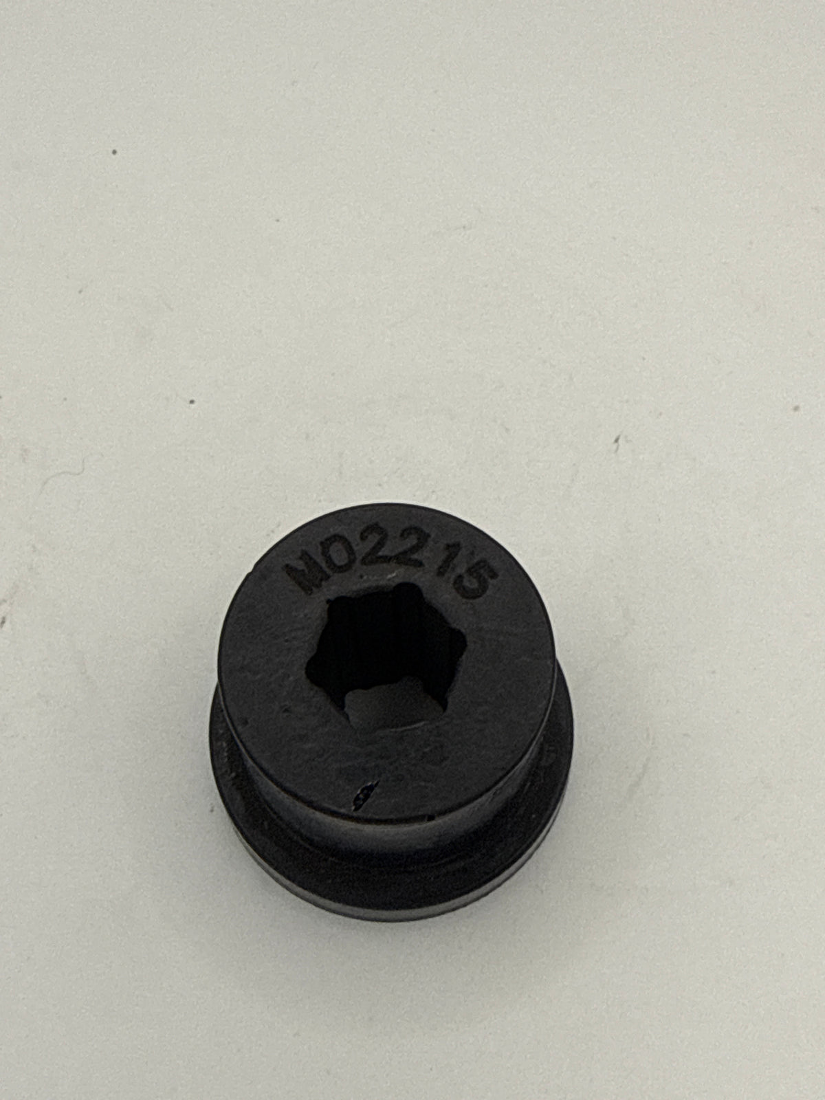 M02215